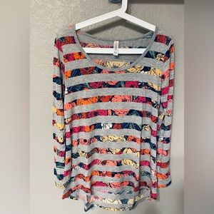 LuLaRoe Lynnae shirt, XS